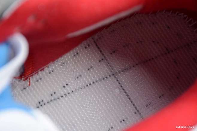 The Jordan Air 4 What CI1184-146 0731